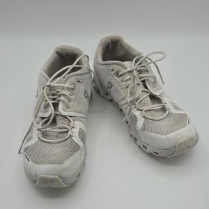 On Cloud Running | White Running Shoes Size 8
